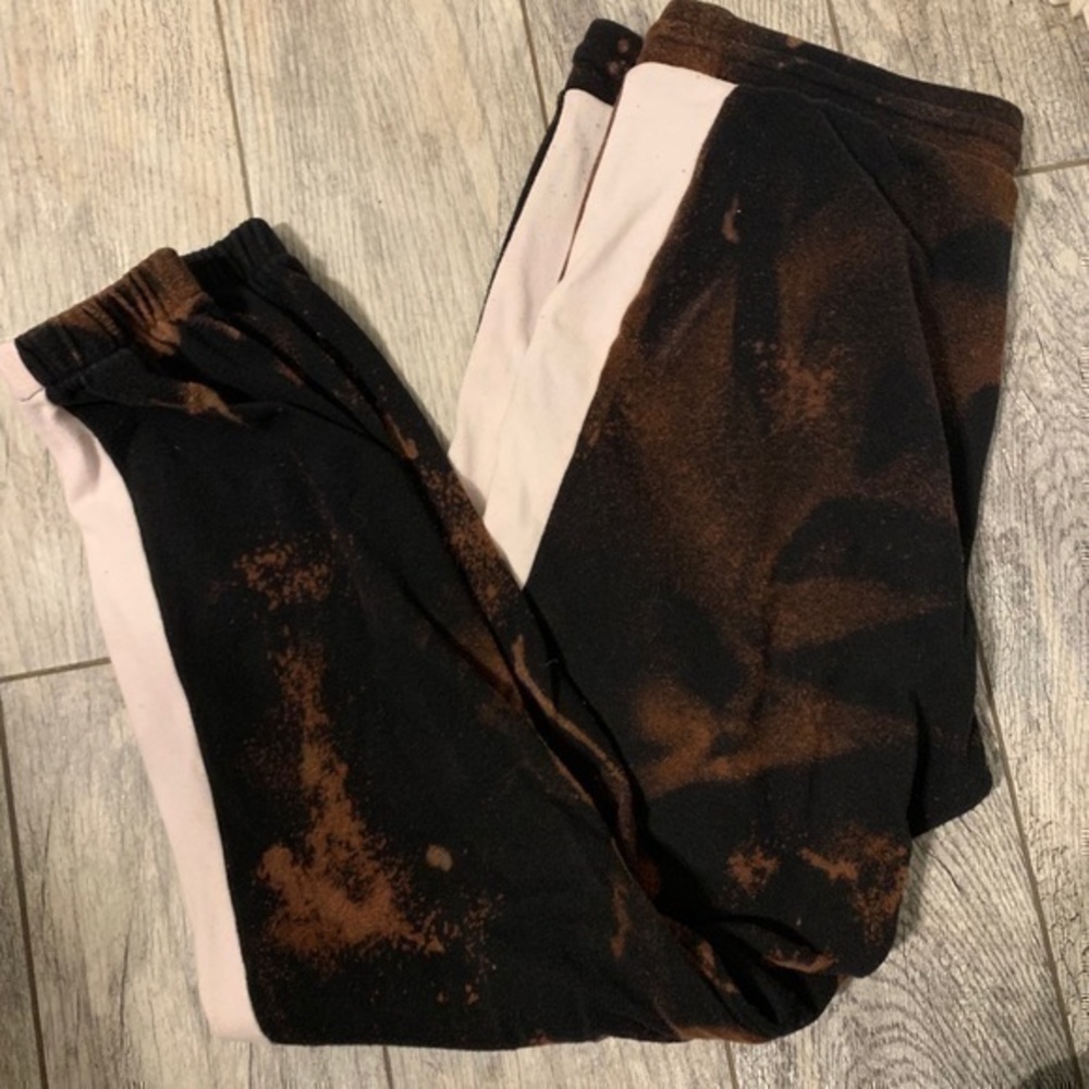 H&M | bleach dyed joggers